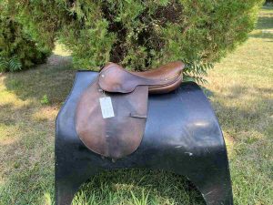 Beval saddle