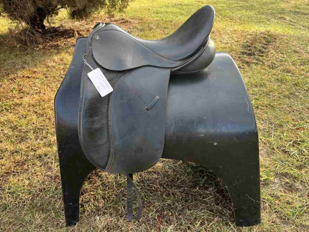 Side of Dover dressage saddle