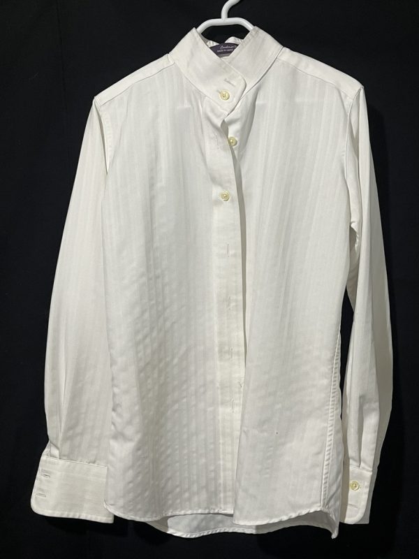 Essex Classics Women's Show Shirt size 8