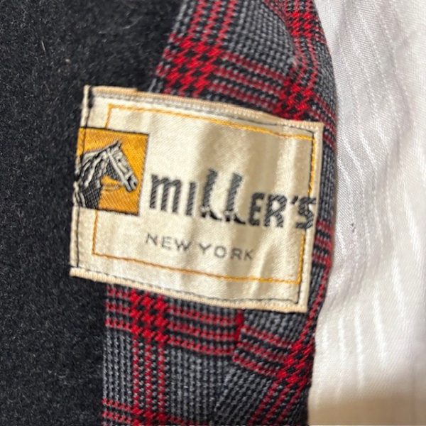 Millers Hunt Coat - Image 3