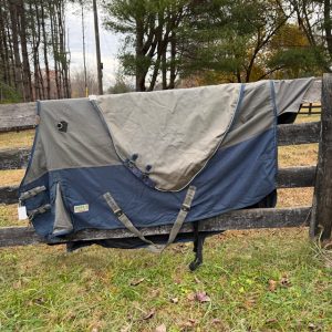 78" MW Riders Intl. Turnout Blanket w/hood