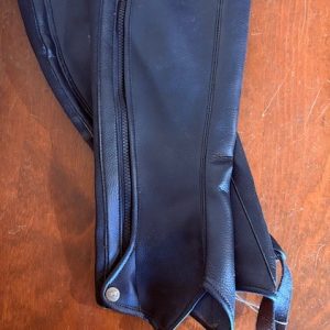 Synthetic 1/2 Chaps Black